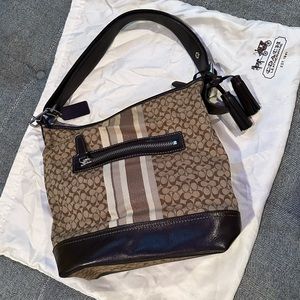 Authentic Coach shoulder bag